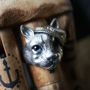 Bague chevalière tête de chat en métal sculpté GENTLEKAT™ bague chat, bagues, bagues Bijoux