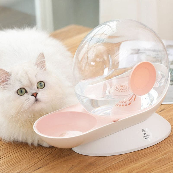 Snail design water fountain for cats